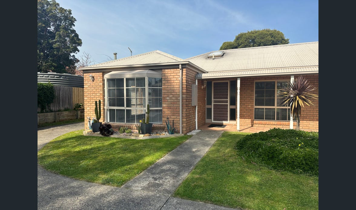 Accessible SIL Accommodation with Three Vacant Rooms on Moore Street, Colac VIC — Home image 4