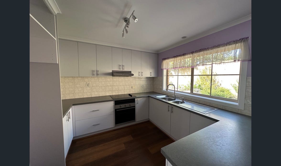 Accessible SIL Accommodation with Three Vacant Rooms on Moore Street, Colac VIC — Home image 5