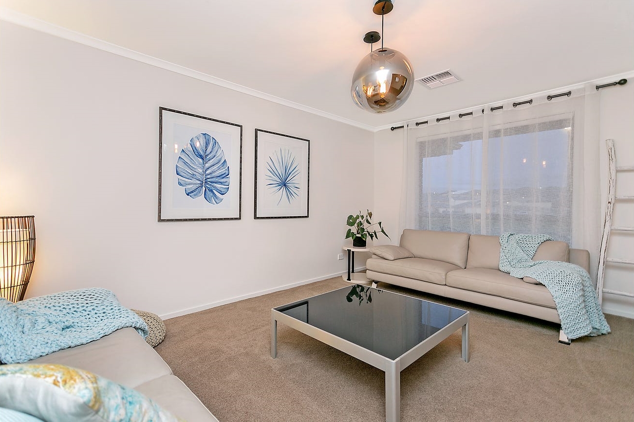 Spacious, modern beachside sharehouse — Home image 8