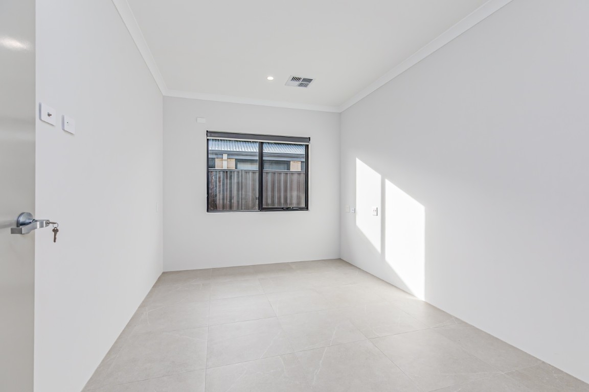 NEW to Haynes! 3 Bed + OOA Close to Shopping Centre! — Home image 4