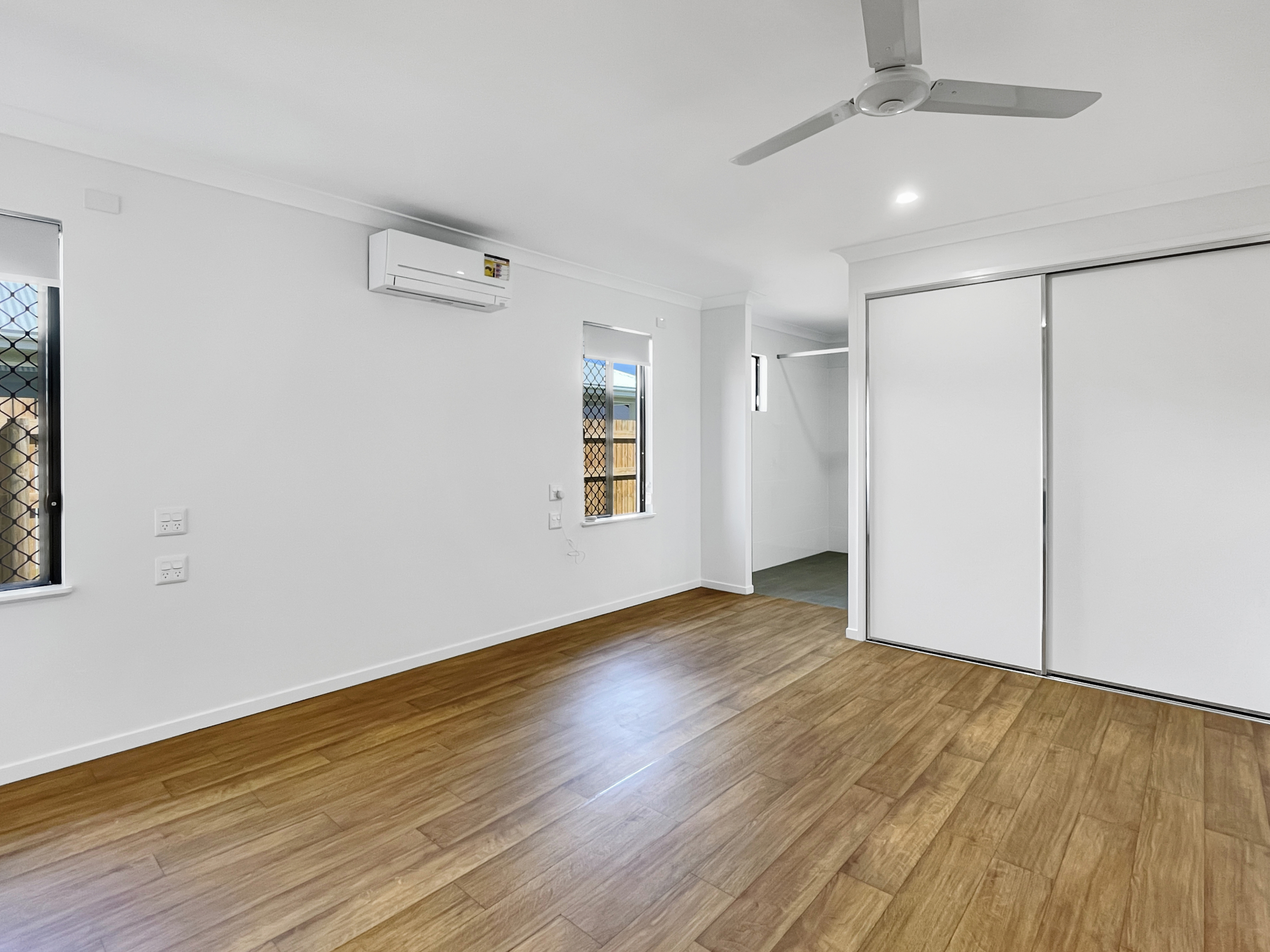 MOUNT LOW, TOWNSVILLE QLD - HIGH PHYSICAL SUPPORT HOUSE — Home image 14