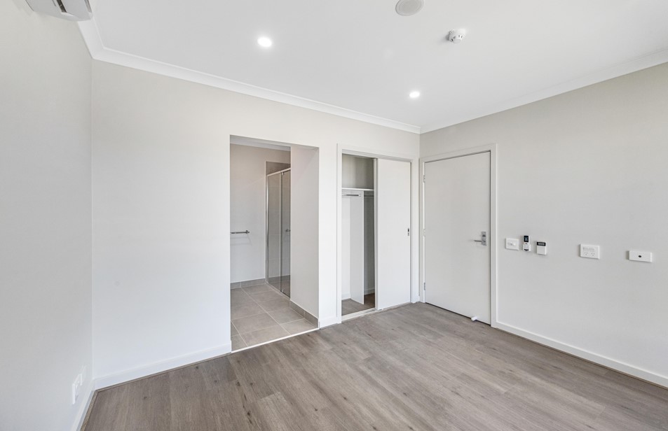 A Semi-Rural Atmosphere, with a Modern, Newly Built Lifestyle. — Home image 3