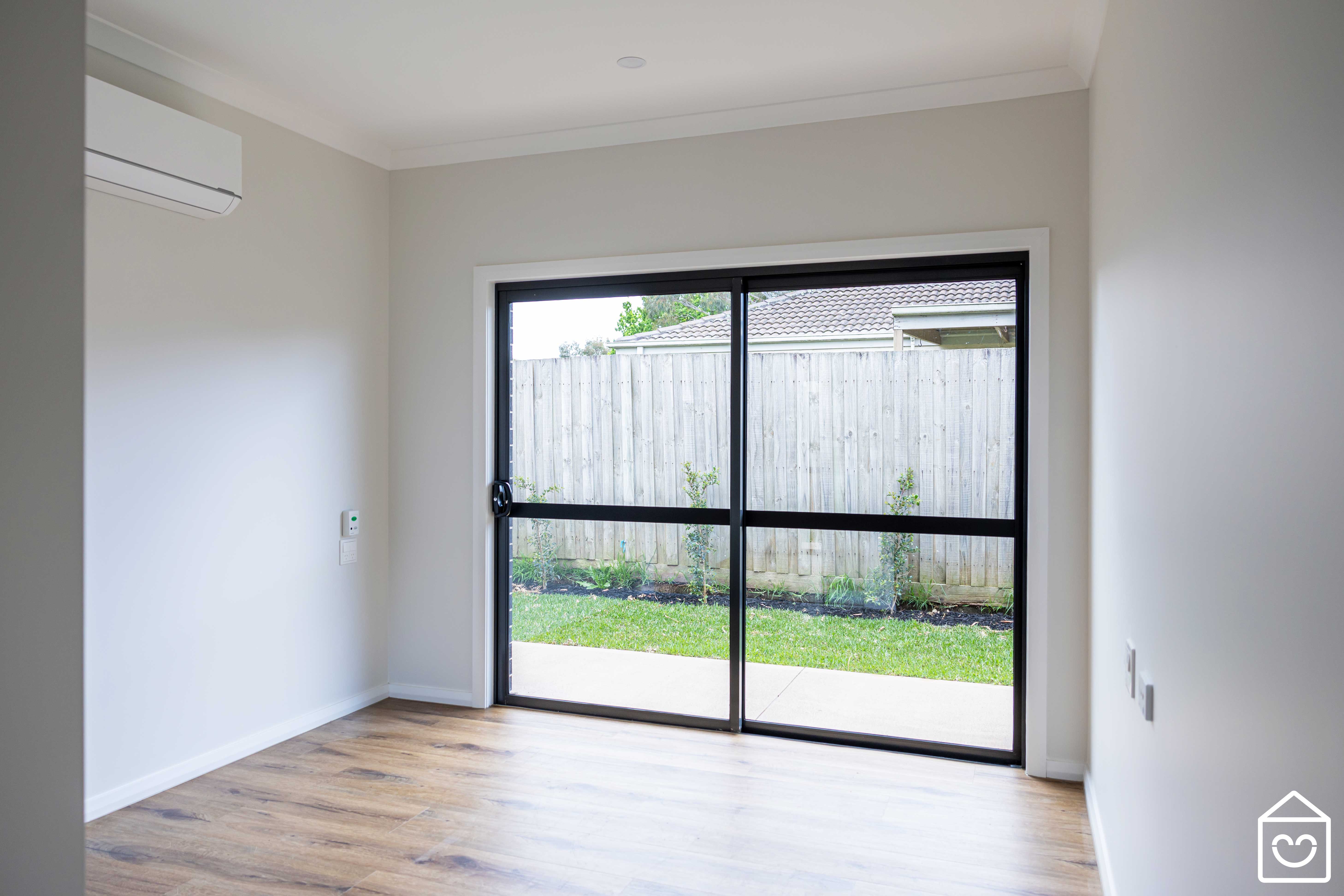 Available Now: Beautiful 2 Bedroom Improved Liveability House in Pakenham — Home image 2