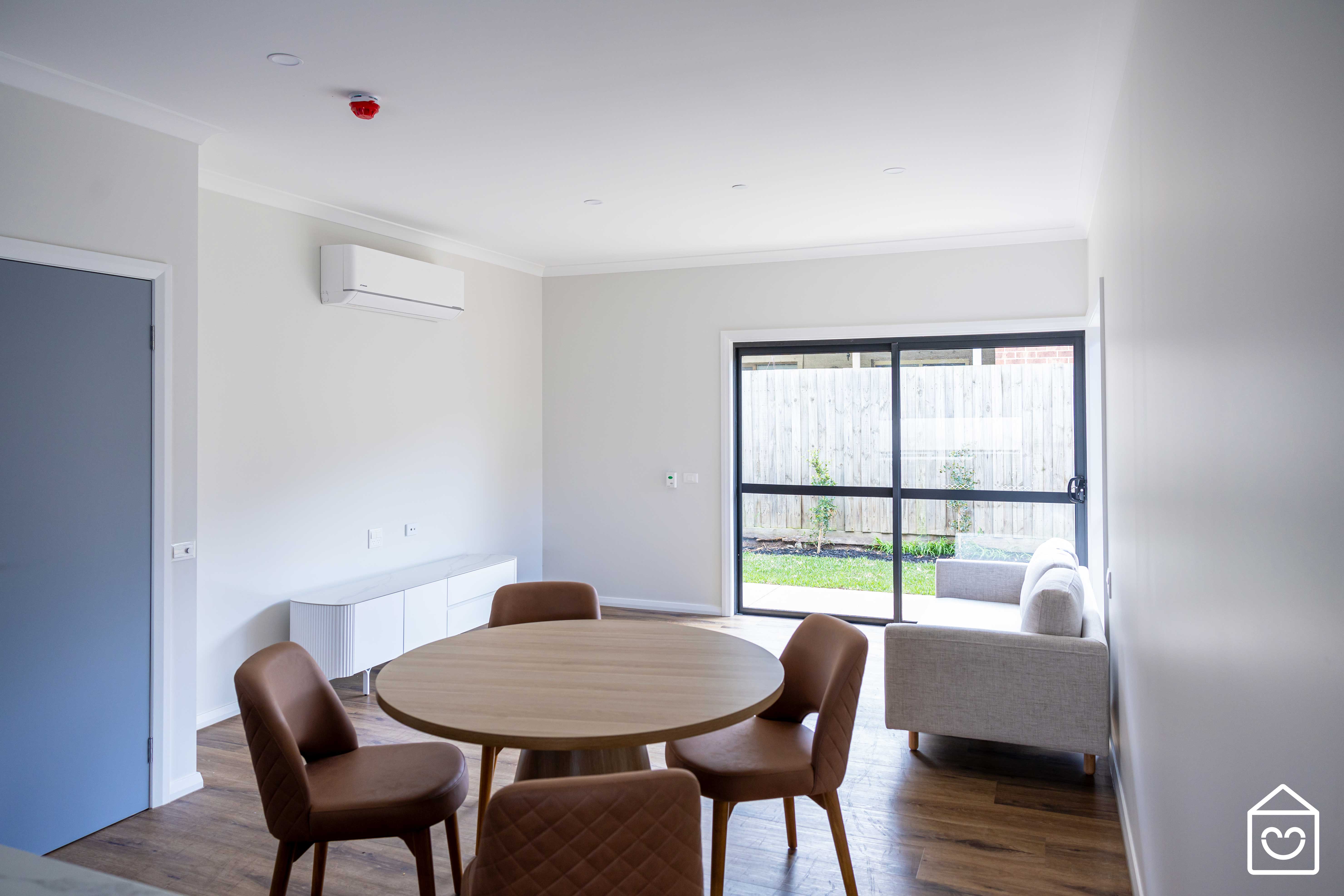 Available Now: Beautiful 2 Bedroom Improved Liveability House in Pakenham — Home image 5