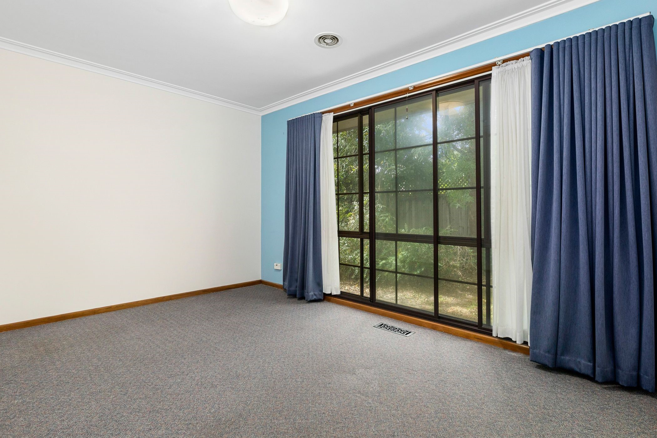 Simply delightful homey feeling in convenient Croydon — Home image 5