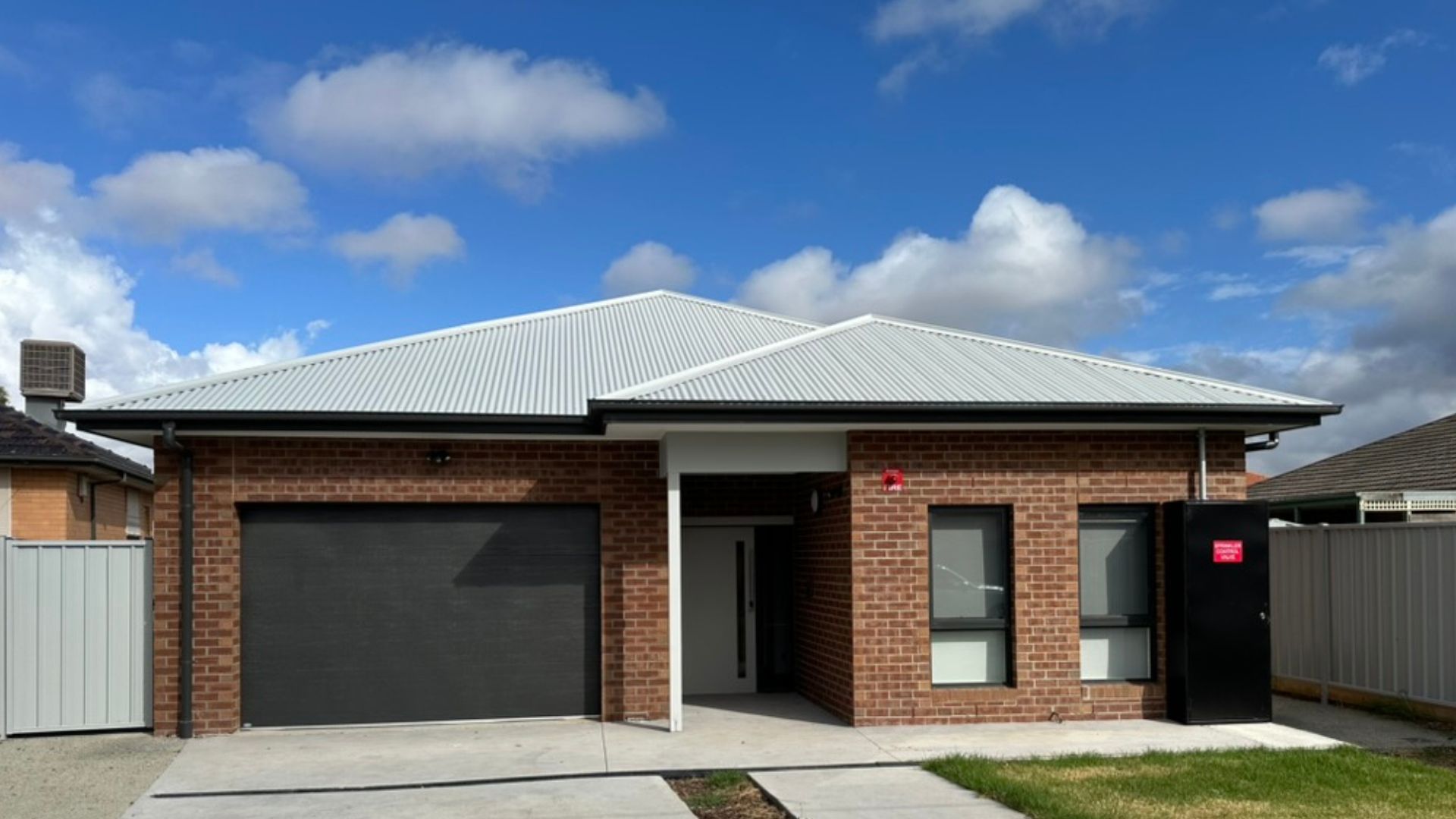 Beautiful home with High Physical Support features close to Brimbank Park! — Home image 5