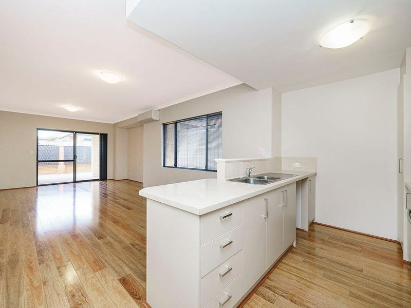 4X2 Spacious Property in Belmont — Home image 3
