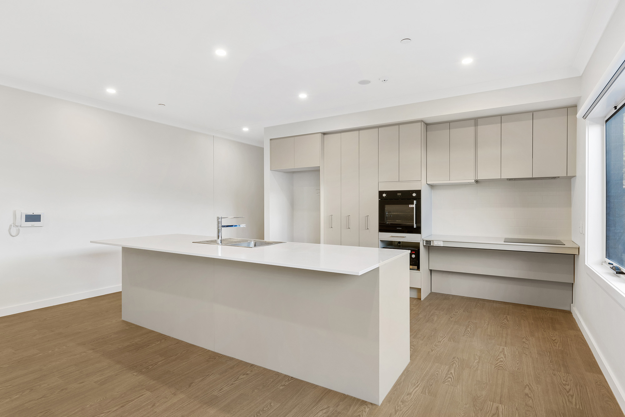 2 Bed/2 Bath High Physical Support House in Bonbeach! — Home image 2