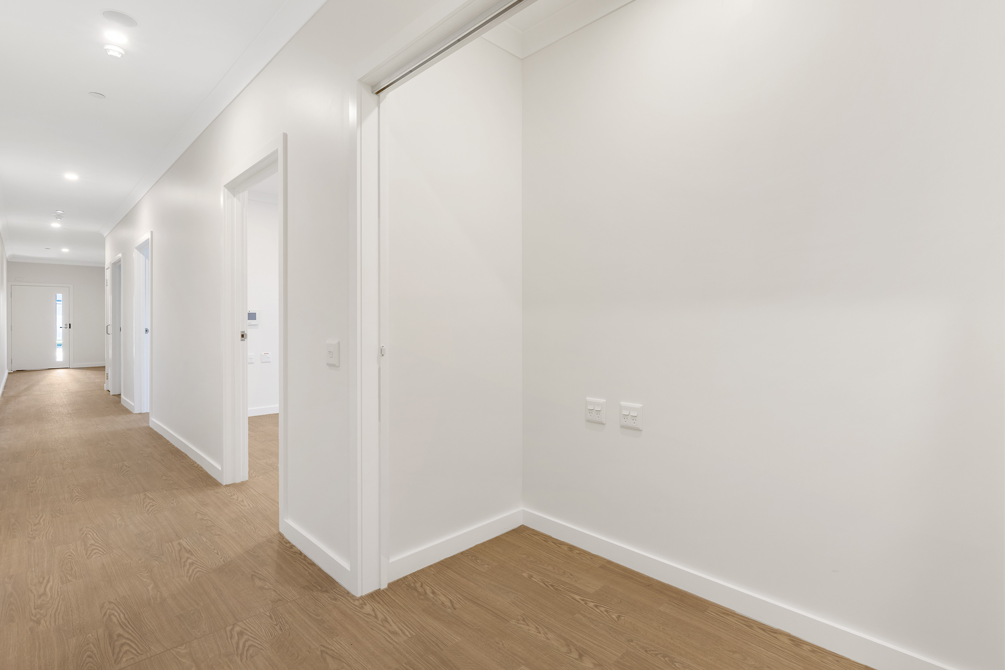 2 Bed/2 Bath High Physical Support House in Bonbeach! — Home image 17