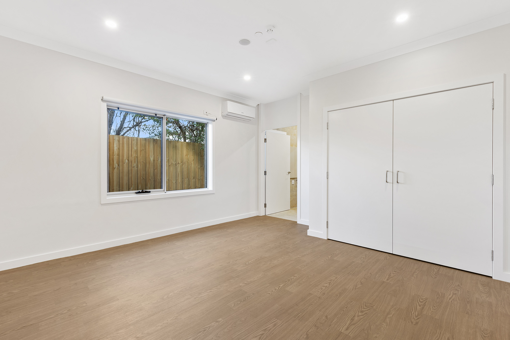 2 Bed/2 Bath High Physical Support House in Bonbeach! — Home image 15