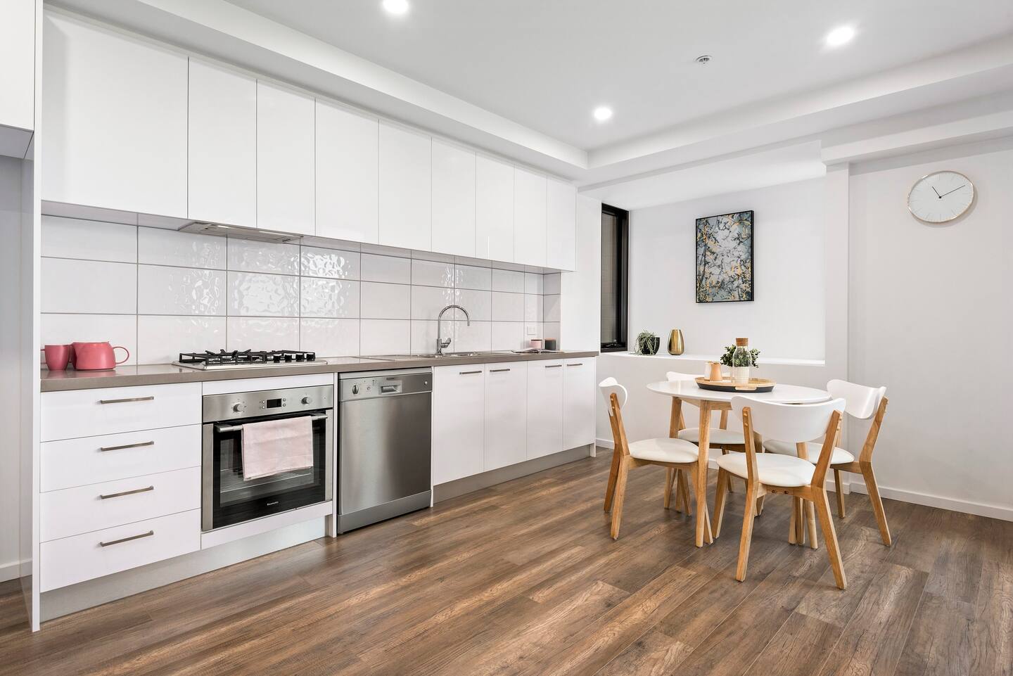 Beautifully Renovated and Spacious Home, ready for you to move in! — Home image 3