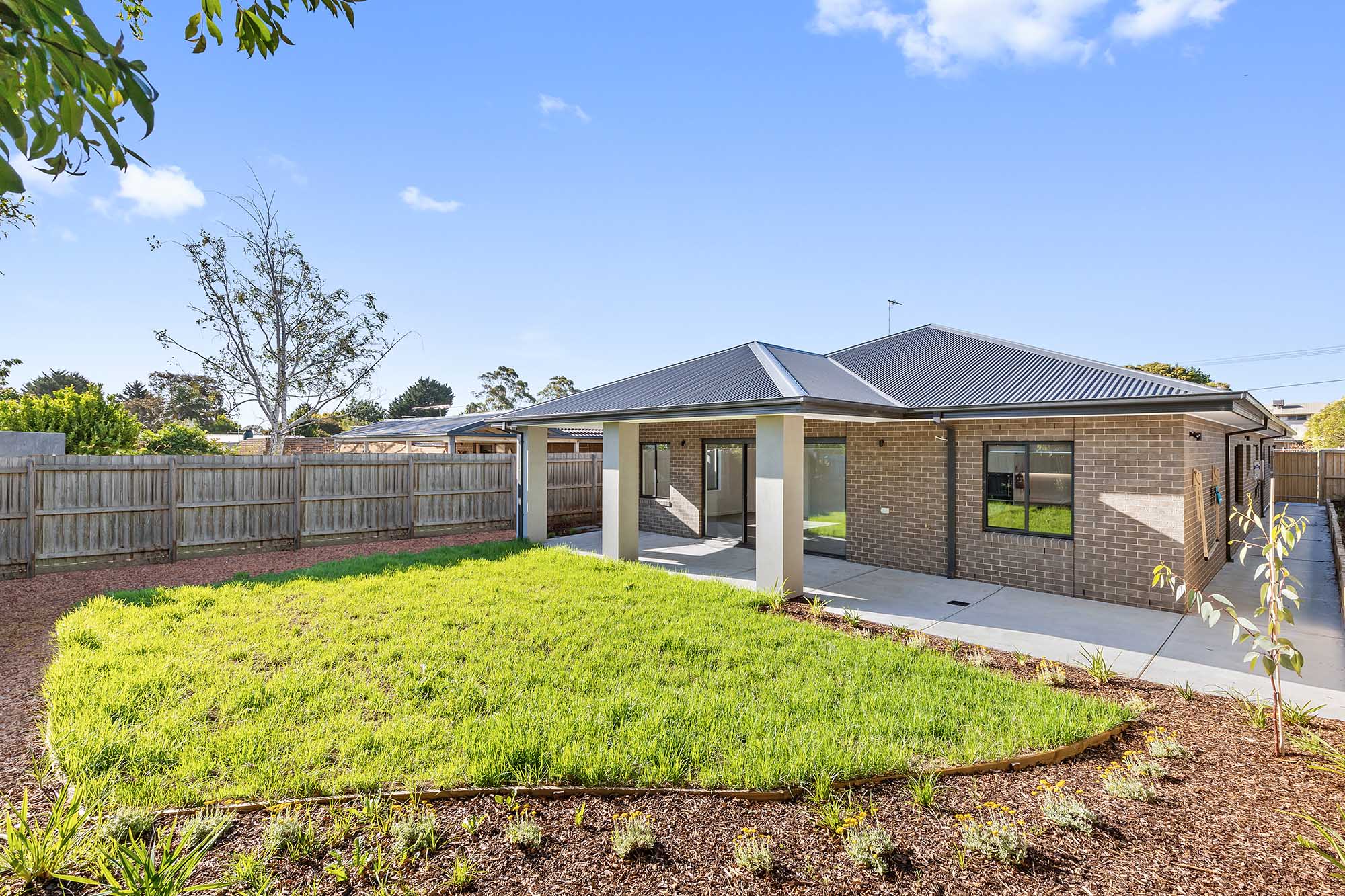 Stunning brand new house in leafy Cranbourne — Home image 6
