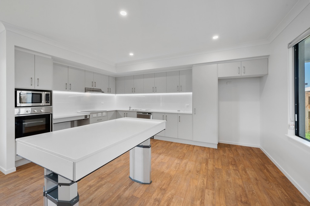 2 SDA + Media room + OOA, in Mount Louisa — Home image 3