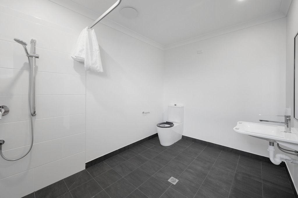 2 SDA + Media room + OOA, in Mount Louisa — Home image 6