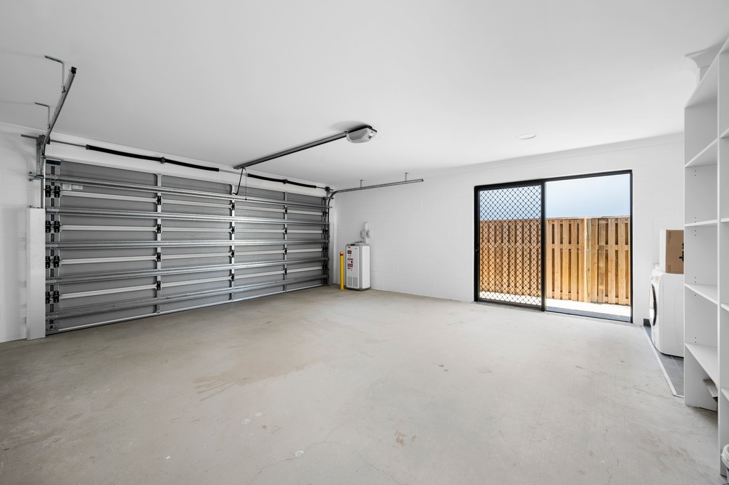 2 SDA + Media room + OOA, in Mount Louisa — Home image 12