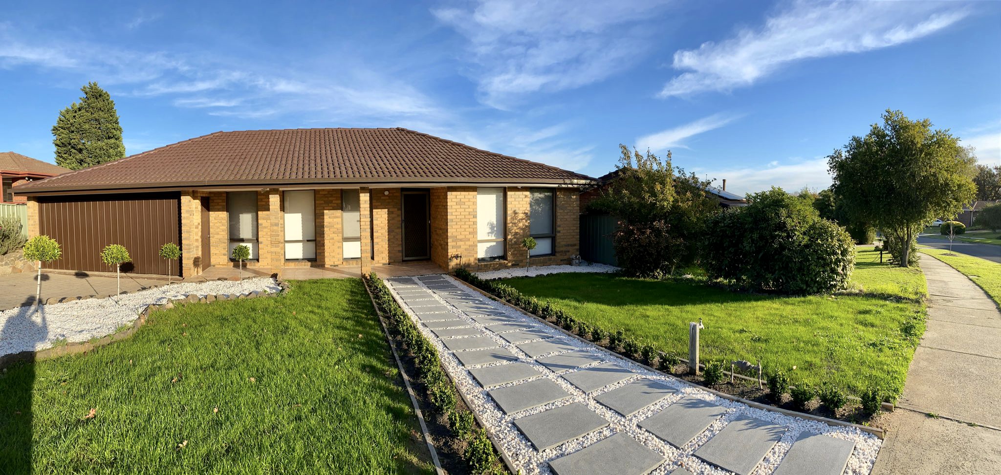 Two ensuite bedrooms vacancy available in a fully renovated house in Mill Park — Home image 3