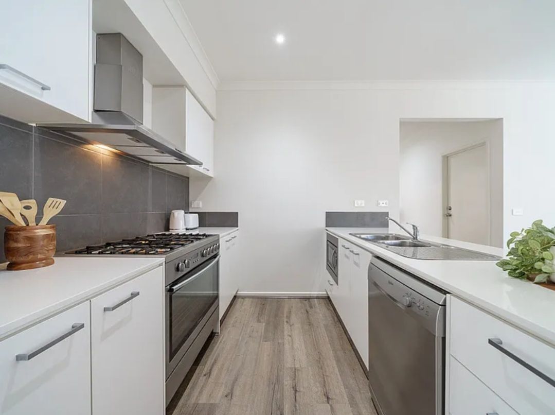 Cranbourne East — Home image 5