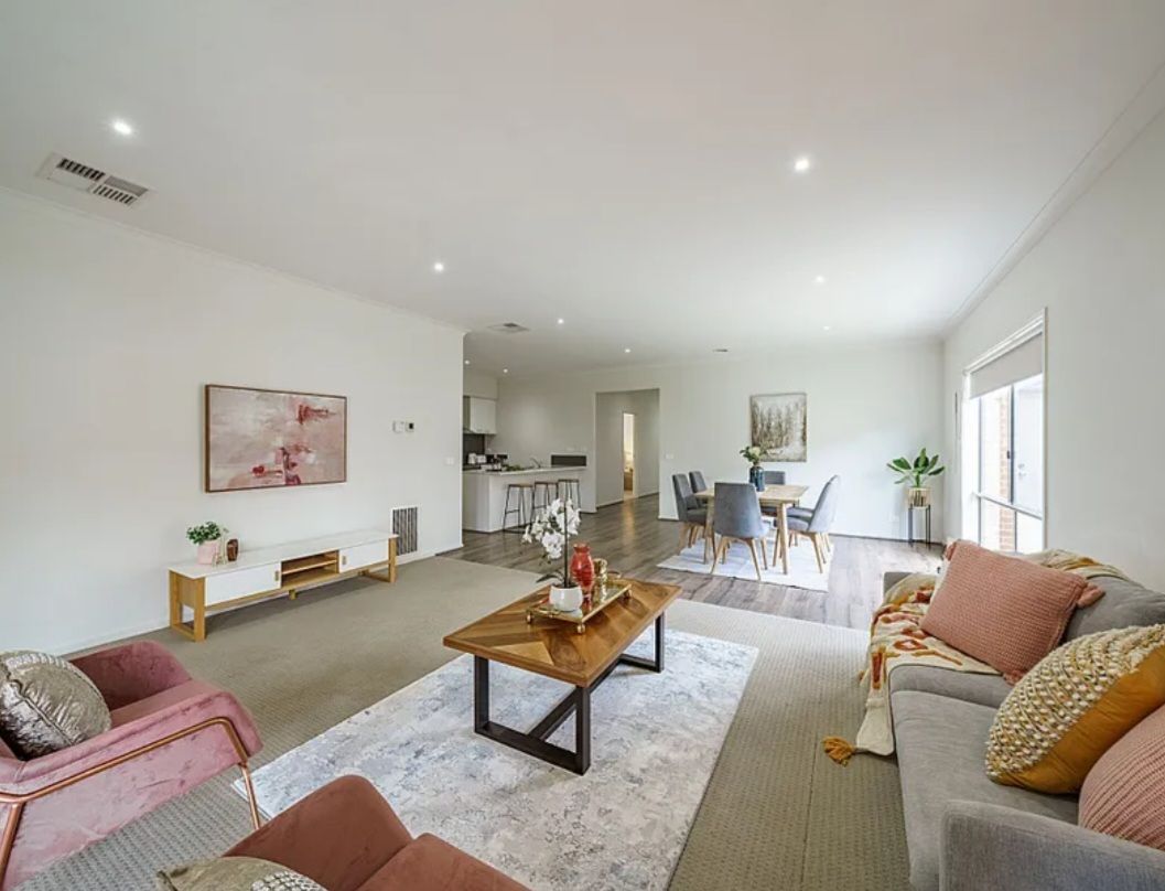 Cranbourne East — Home image 8