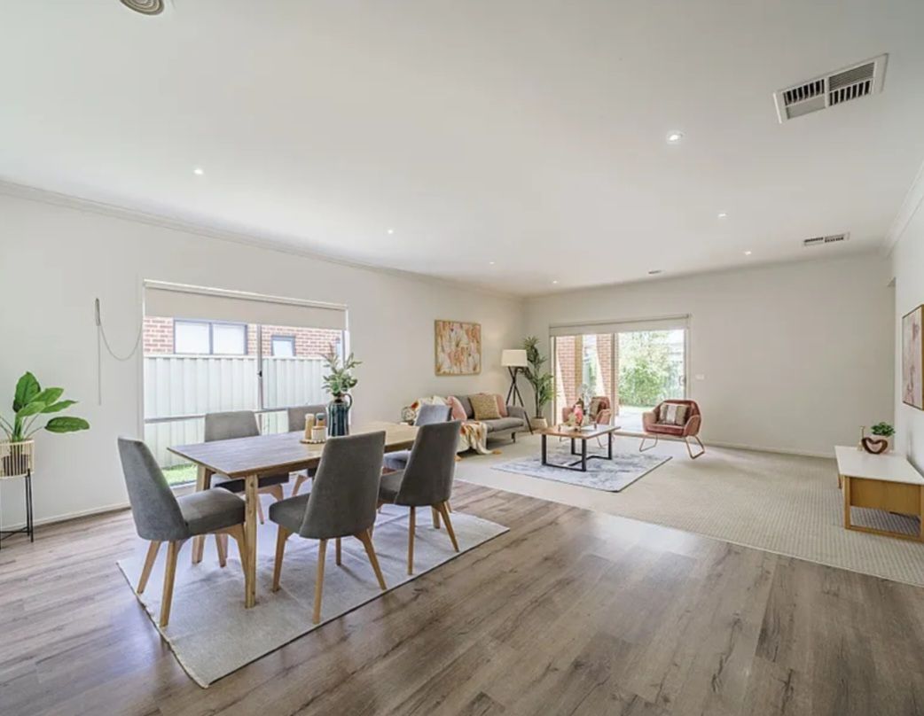 Cranbourne East — Home image 9