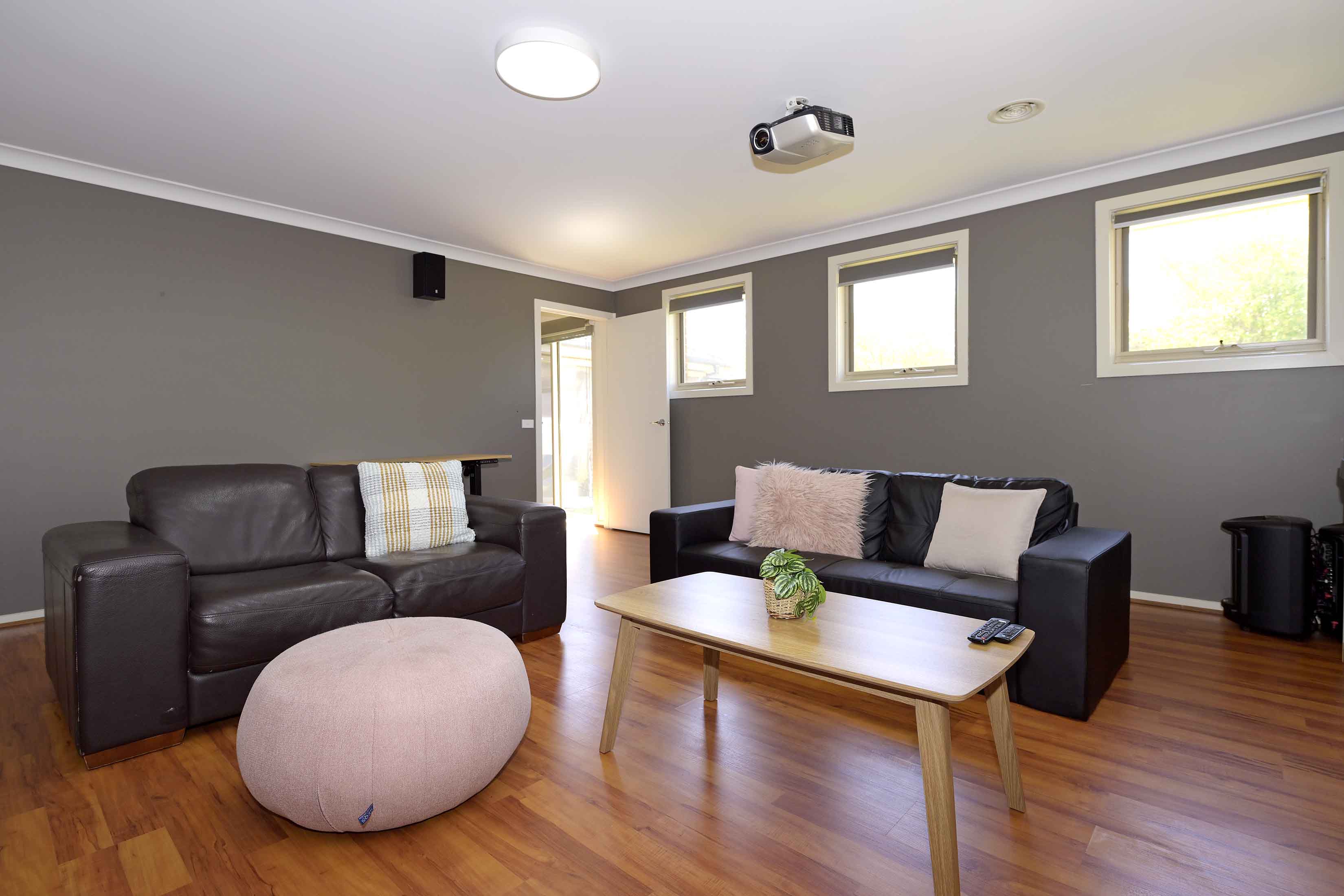 Stunning & Spacious- Cinema room included!! — Home image 5