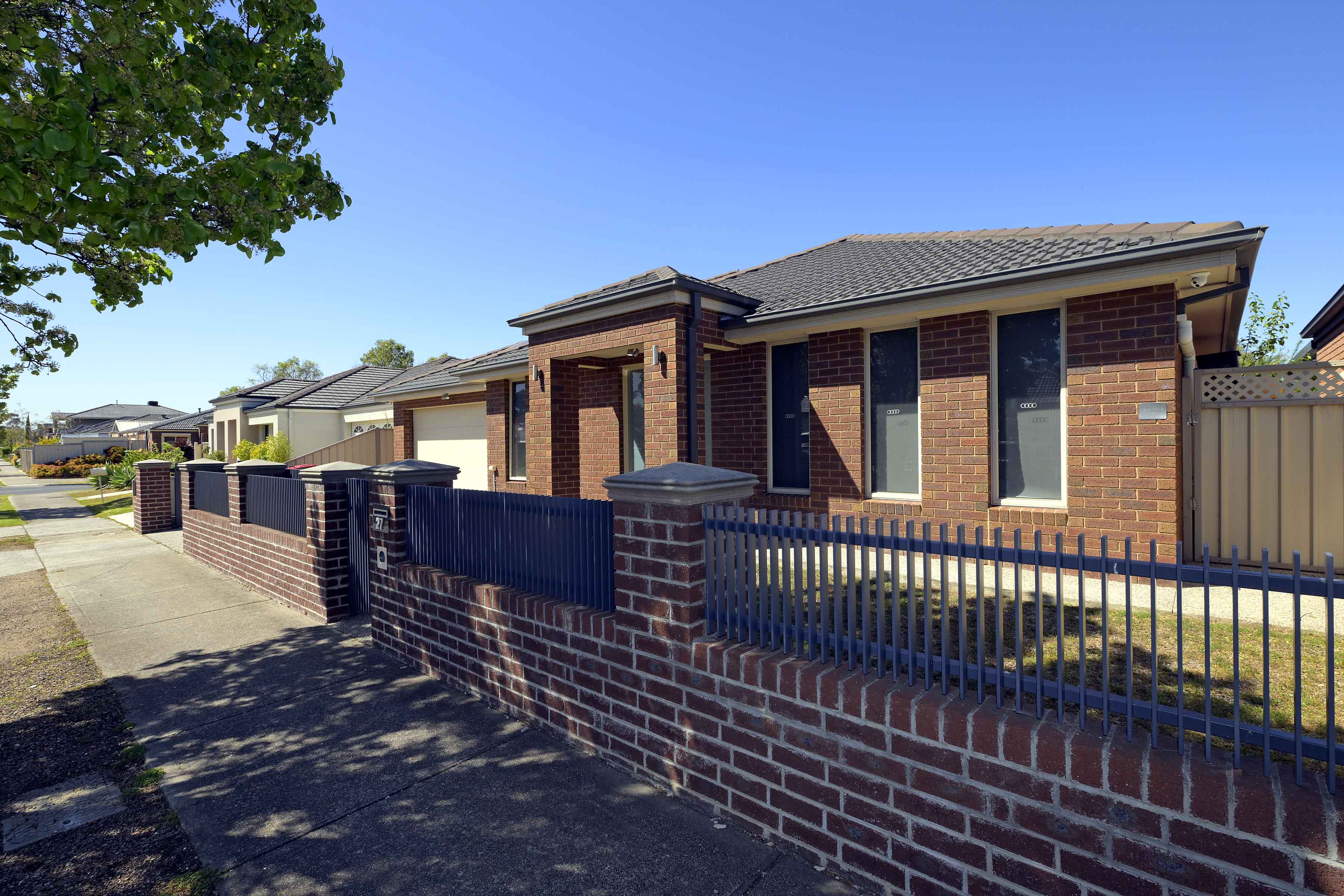 Stunning & Spacious- Cinema room included!! — Home image 21