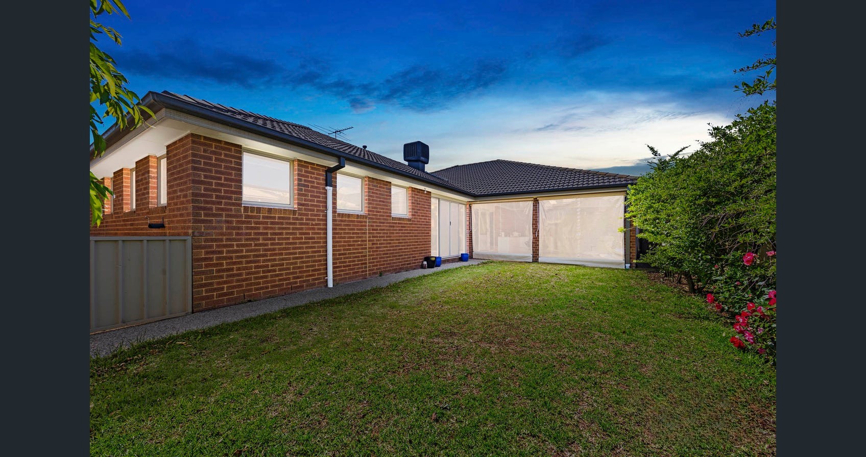 Stunning & Spacious- Cinema room included!! — Home image 2