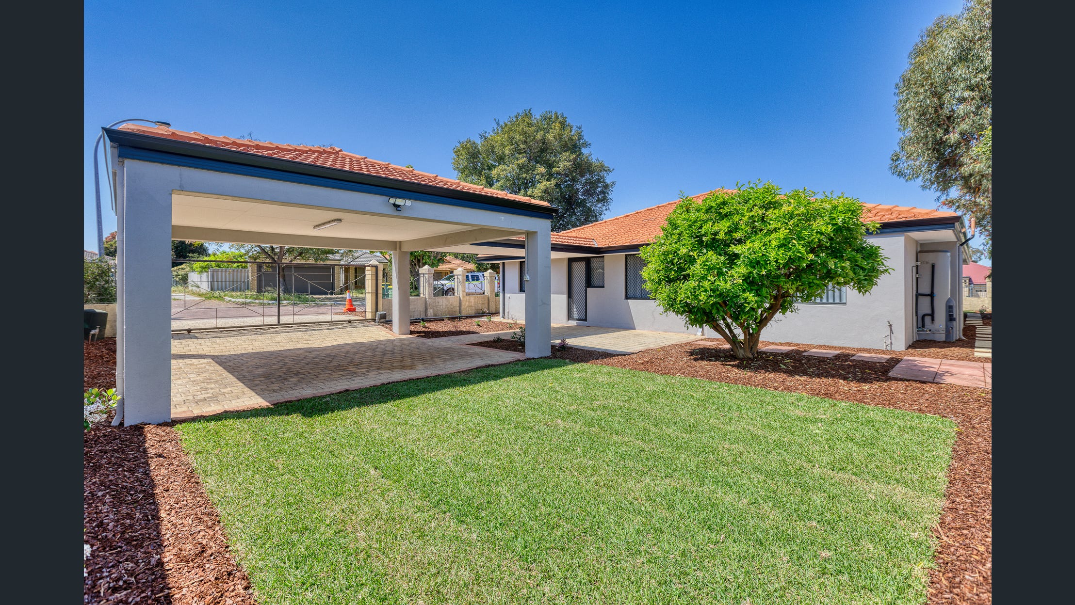 SIL Available — Home image 22