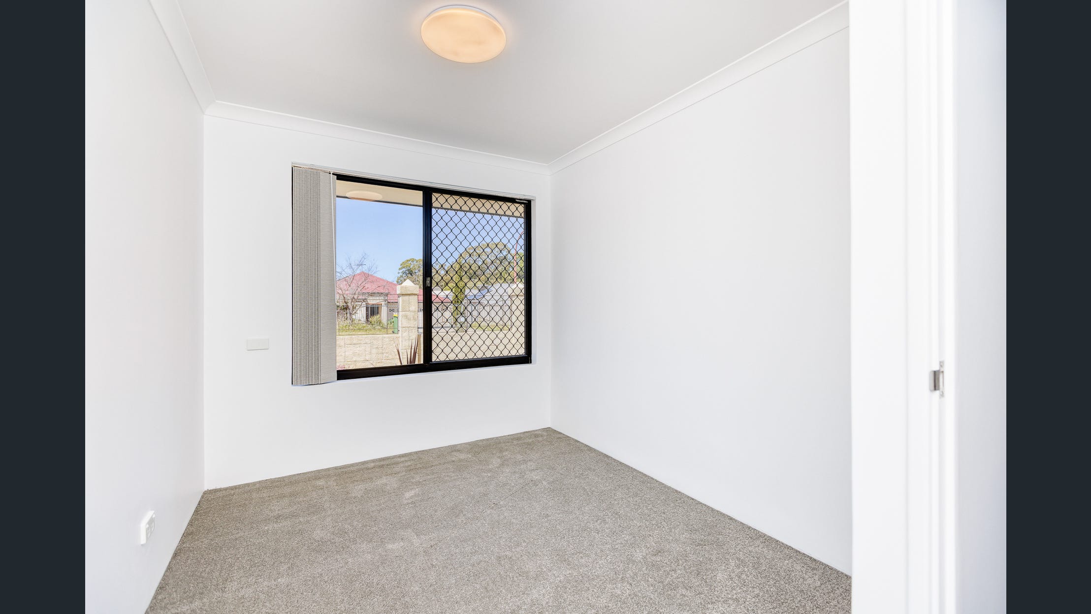 SIL Available — Home image 11