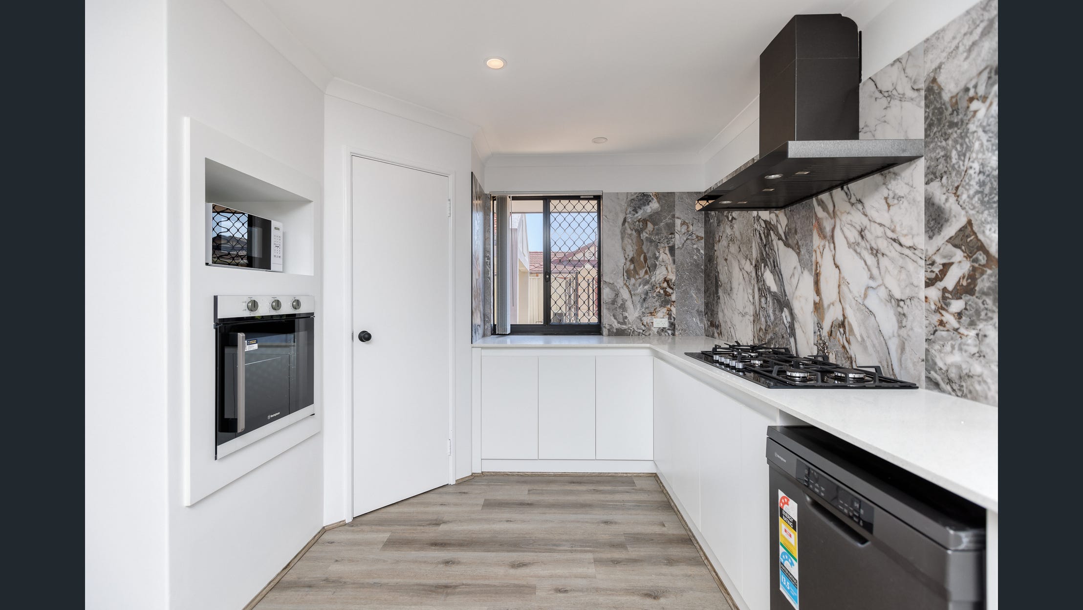 SIL Available — Home image 17