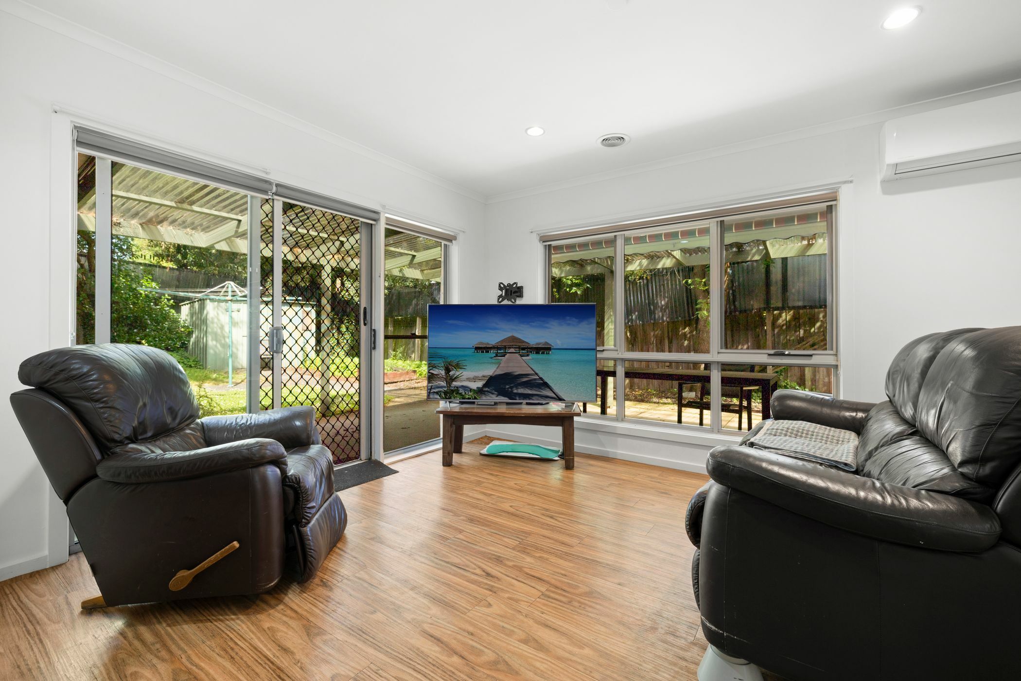 Vibrant home in convenient location — Home image 4