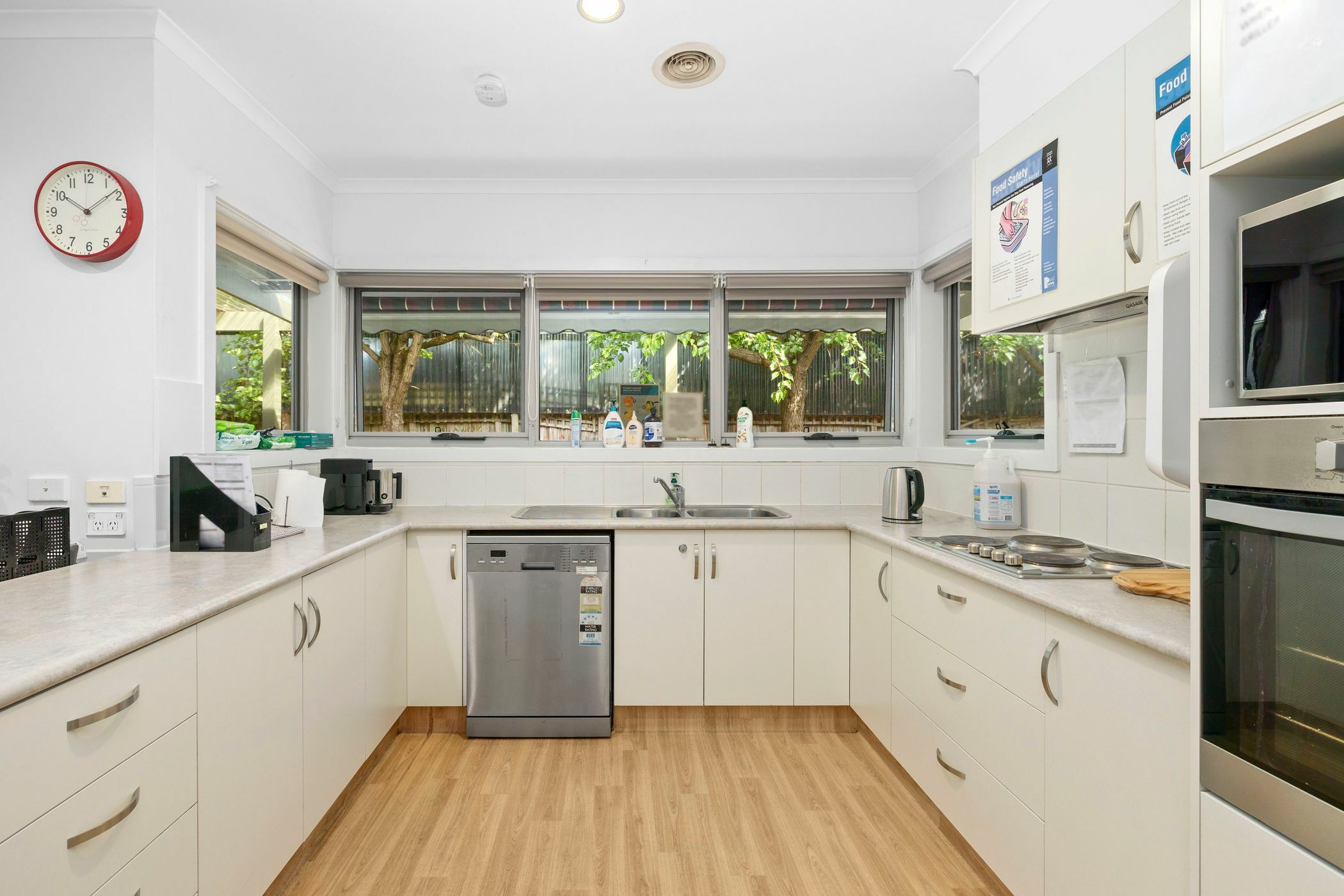 Vibrant home in convenient location — Home image 6
