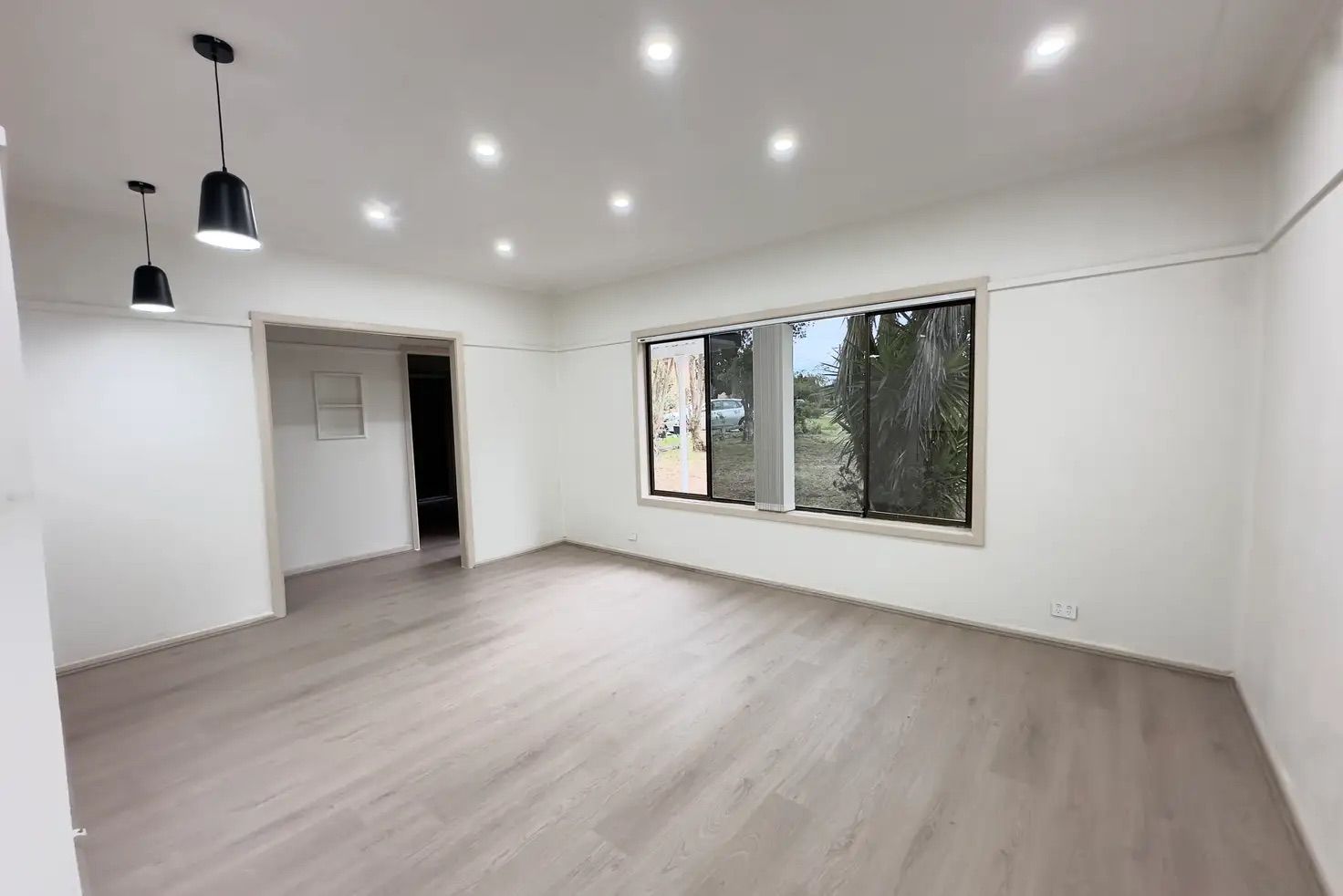 Newly Renovated 4 Bedroom Home with Granny Flat - Liverpool — Home image 9