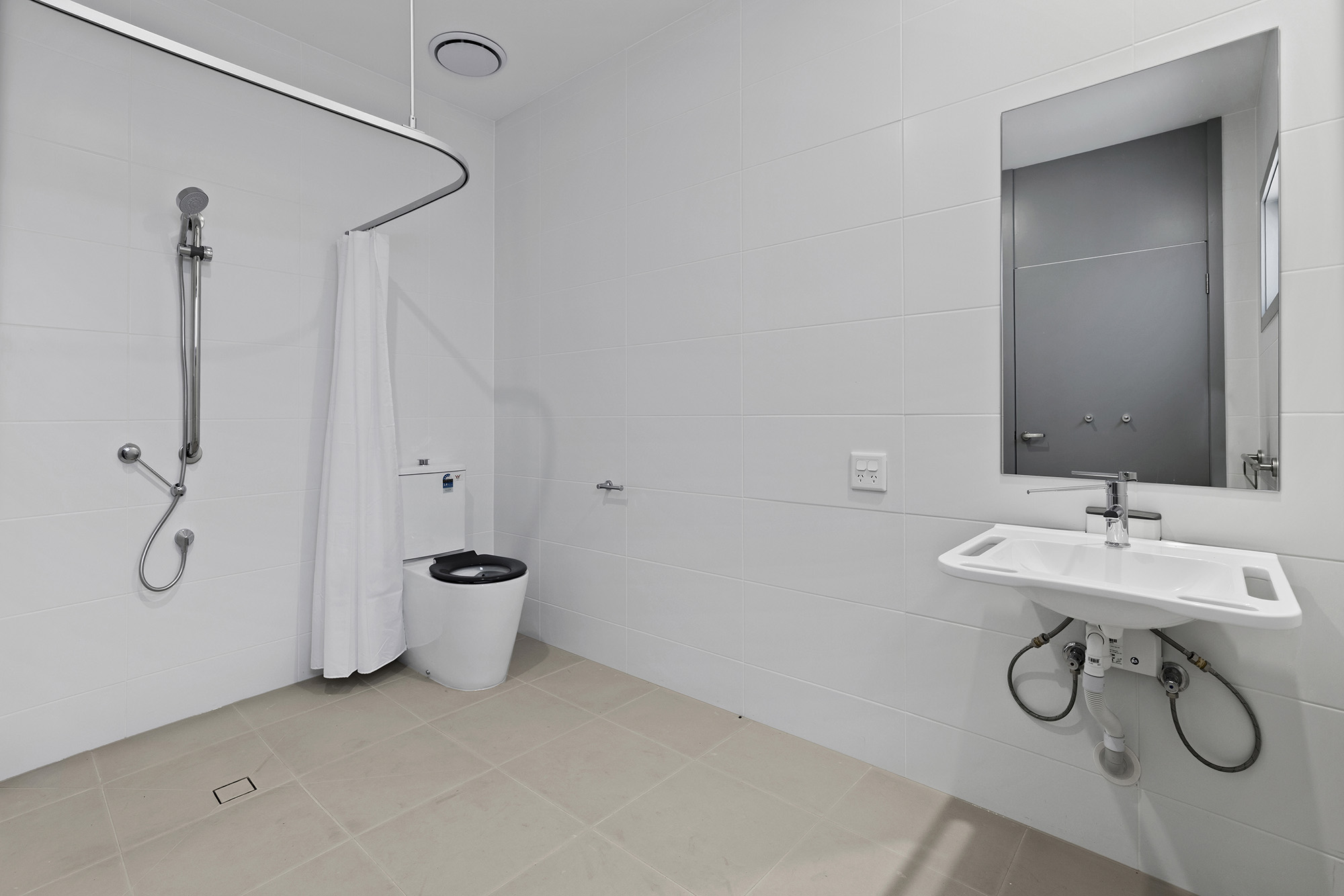 Accessible HPS & FA Home in Convenient Plympton Park — Home image 6