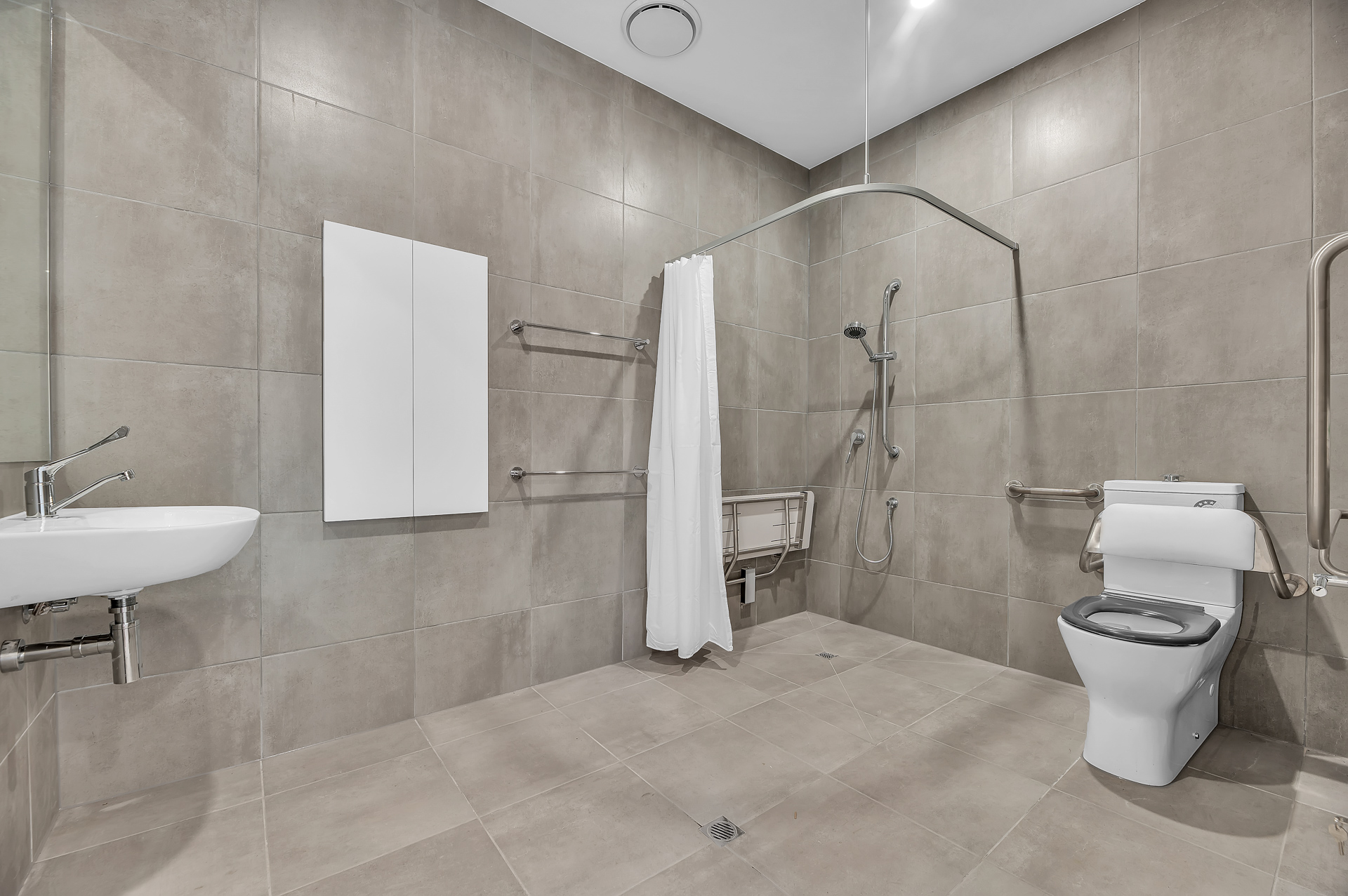 Sunny and Spacious SDA Home in Cranbourne – 1 Month Rent-Free! — Home image 5