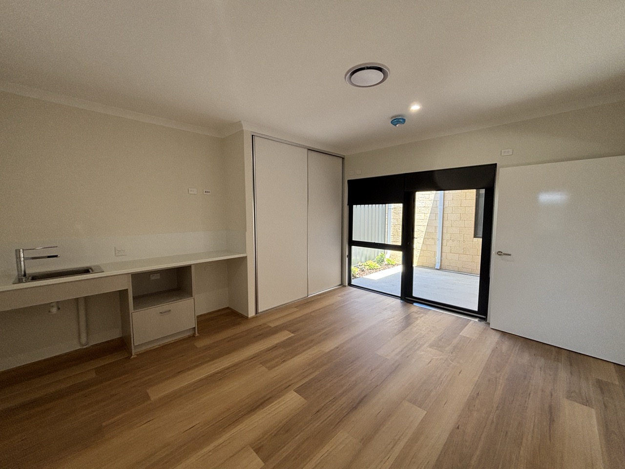 Hilbert SDA House — Home image 11