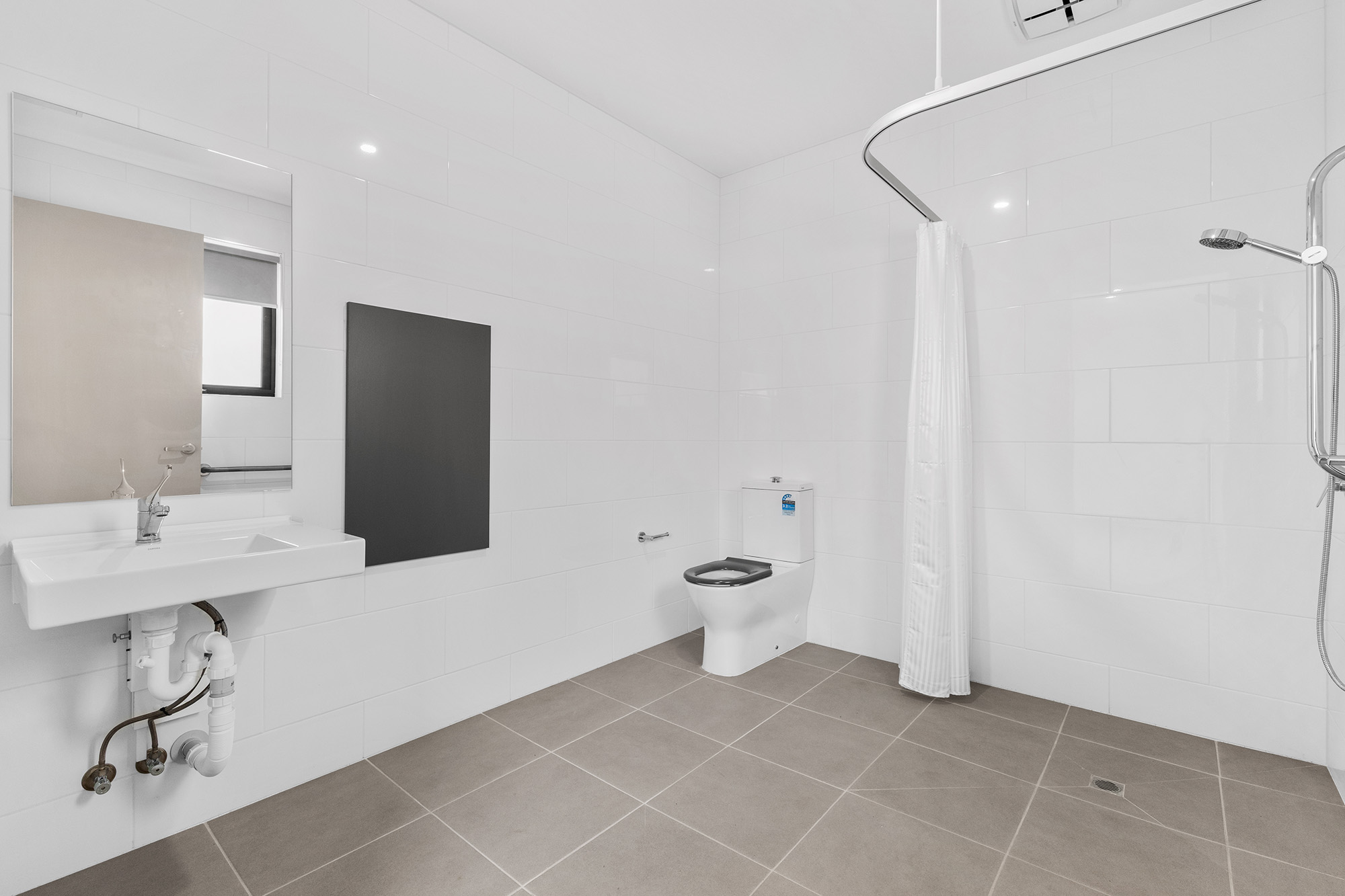Dual residences in Pascoe Vale South, surrounded by calm, family-friendly streets — Home image 5