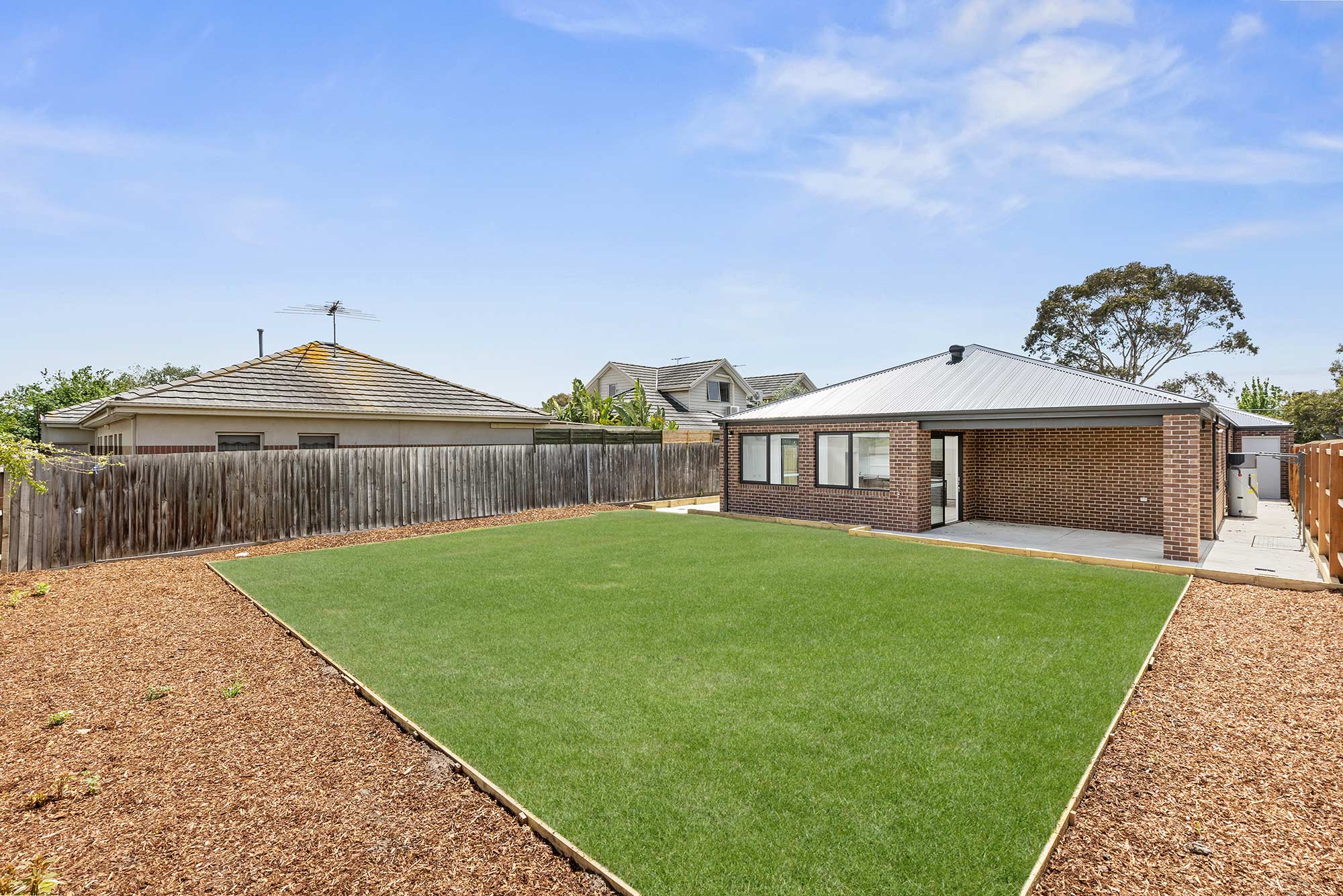 Dual residences in Pascoe Vale South, surrounded by calm, family-friendly streets — Home image 8