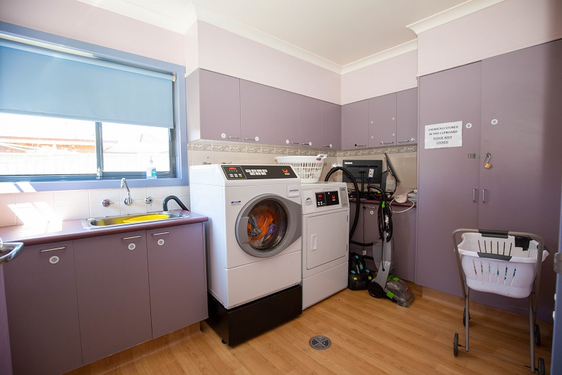 One vacancy with ensuite in three bedroom villa in Horsham — Home image 8