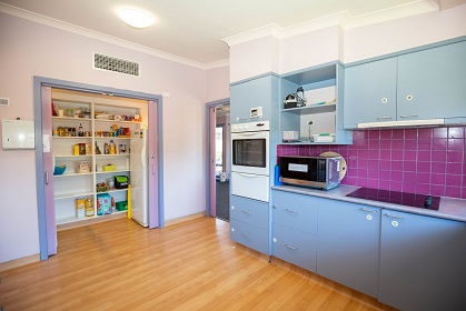 One vacancy with ensuite in three bedroom villa in Horsham — Home image 12