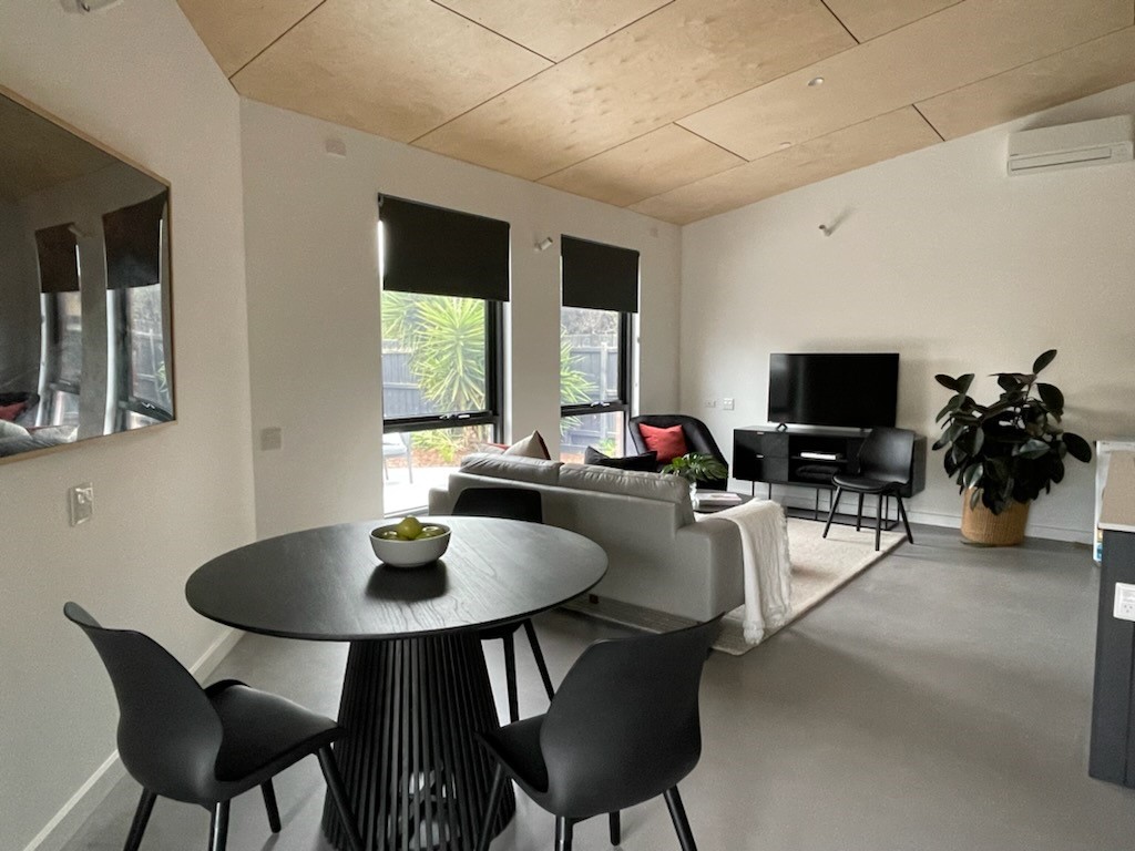 Beautiful, state-of-the-art one bedroom unit — Home image 5