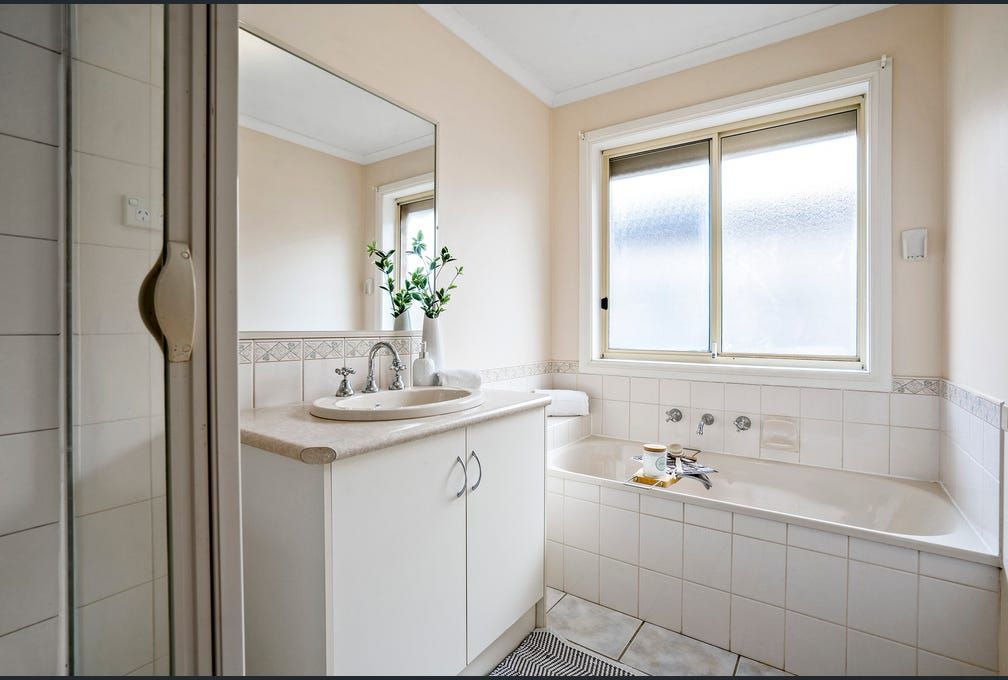 Spacious Respite, MTA, SIL Accommodation at Prime Location in Hoppers Crossing — Home image 2