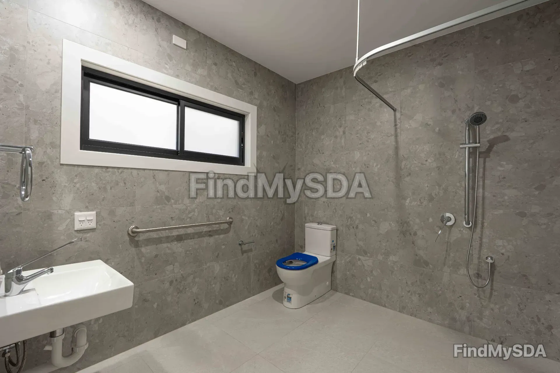 Sandra Avenue — Home image 7