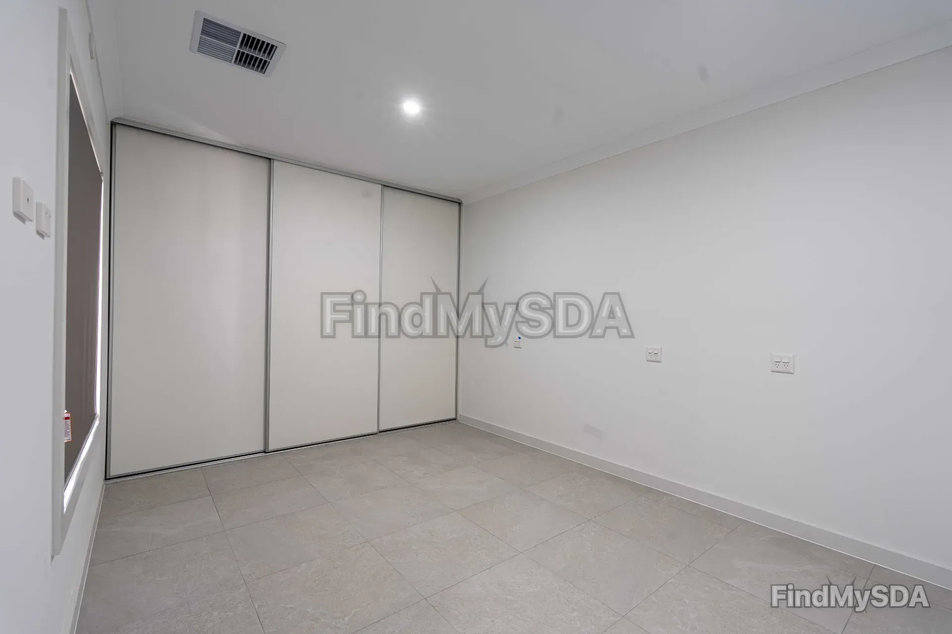 Sandra Avenue — Home image 9