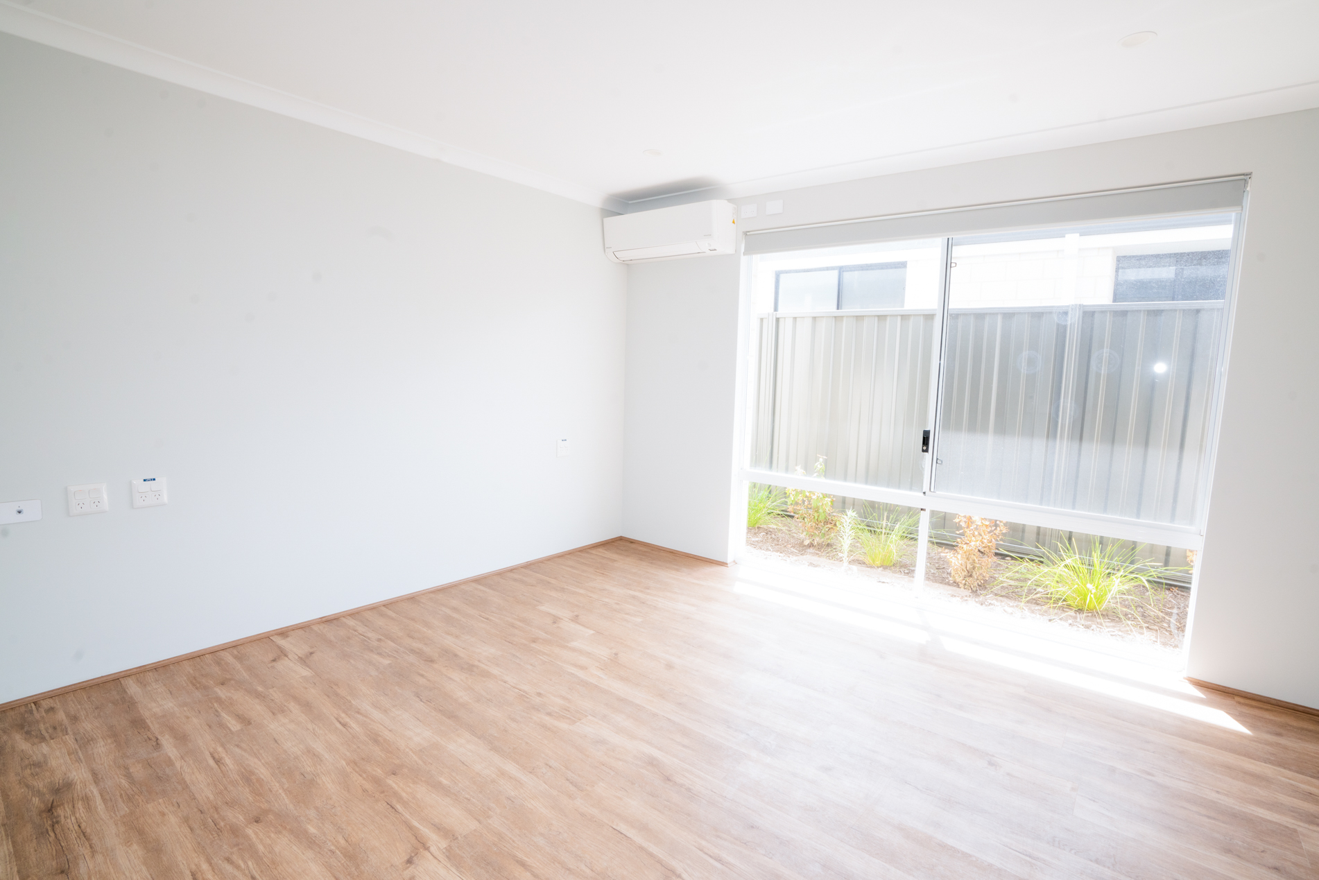 3 Bed High Physical Support House in Ridgewood - AVAILABLE - Incl OOA Room! — Home image 11