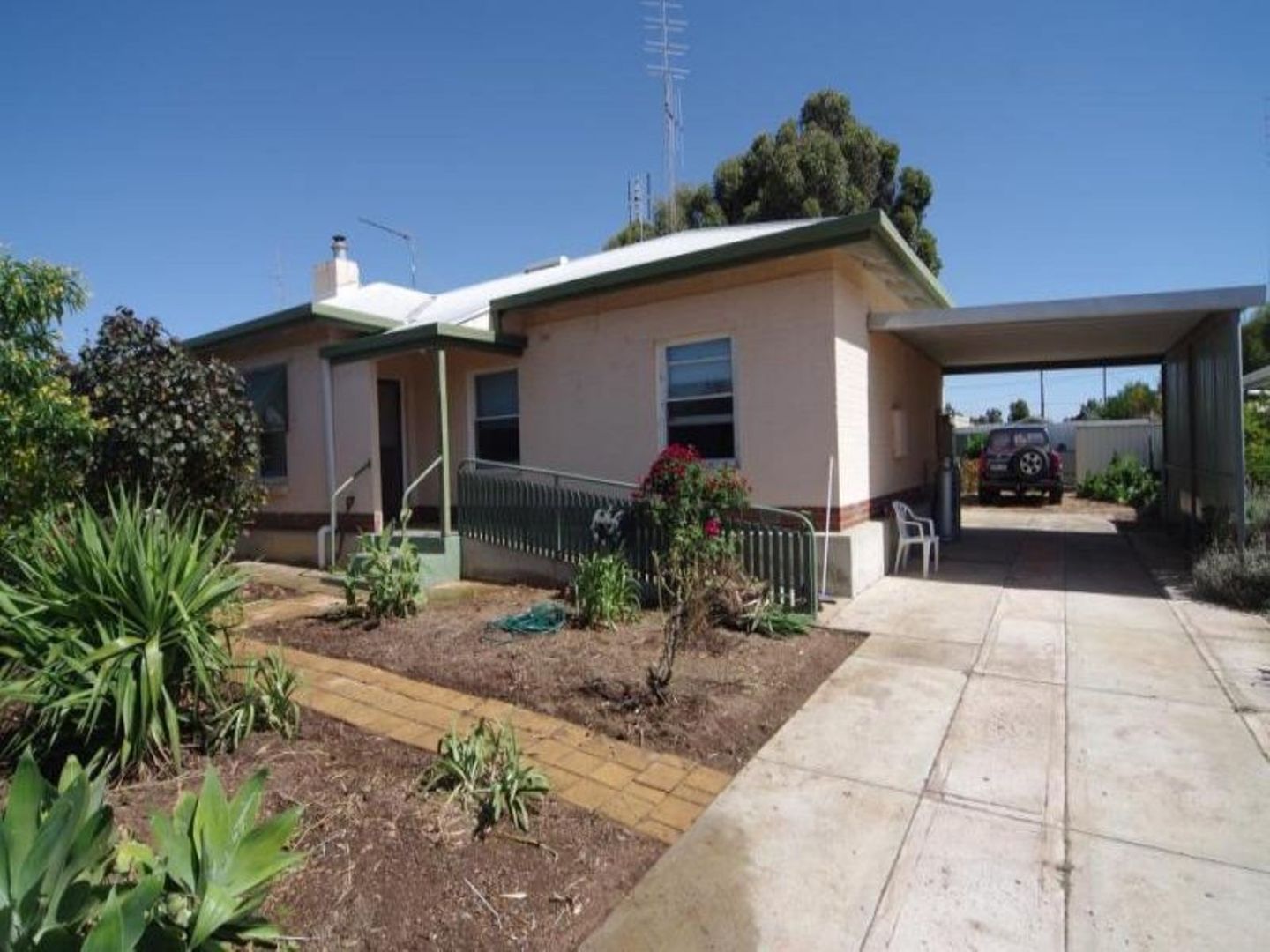 REFRESHED SIL (RESPITE) HOME IN THE HEART OF WALLAROO SIL/STA/MTA — Home image 5