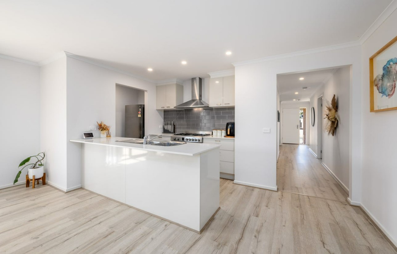 Spacious 4 Bedroom STA House - Best for Respite and Short Stays — Home image 3
