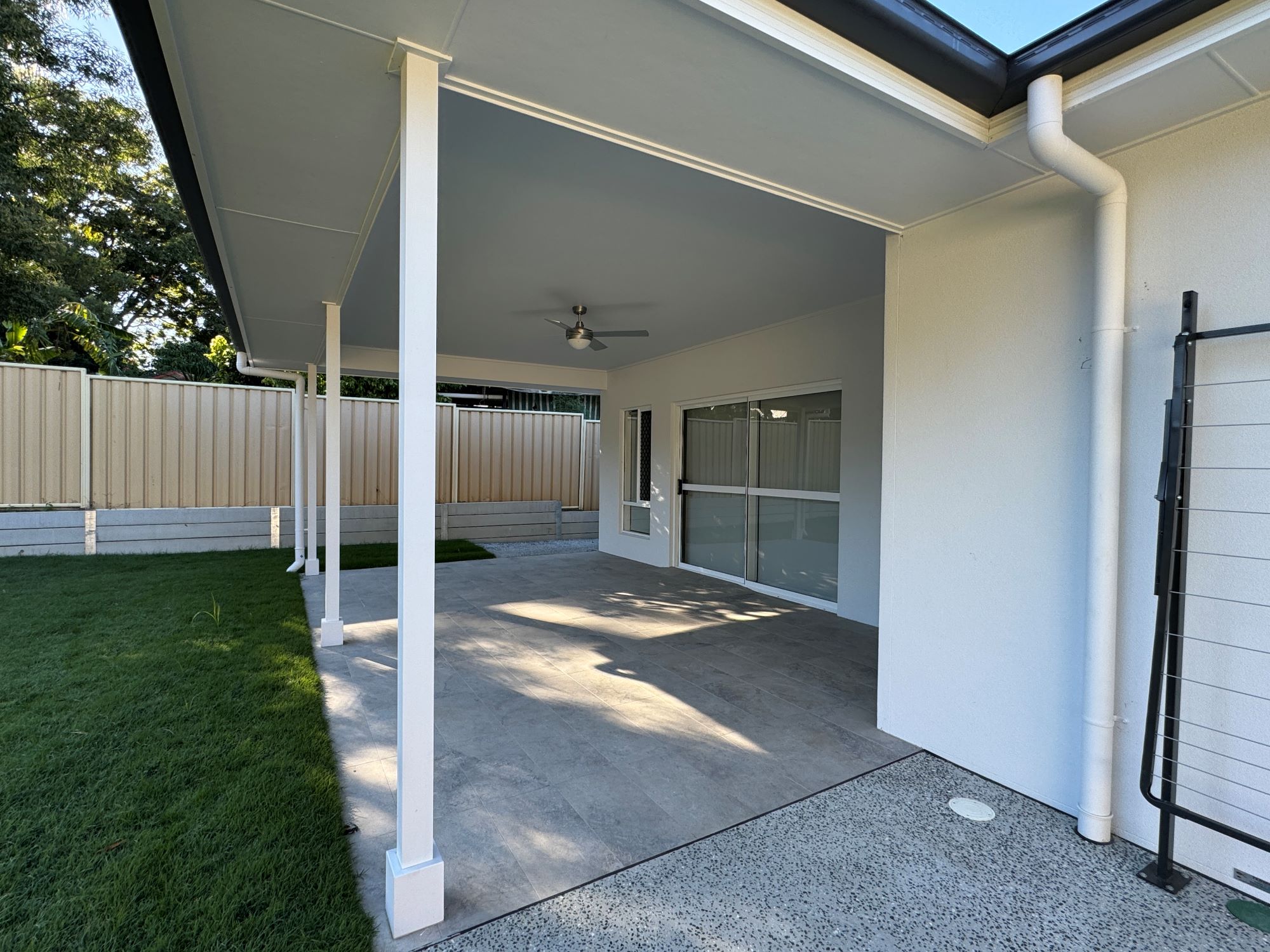4 Bedroom home with OOA in One Mile Queensland — Home image 3