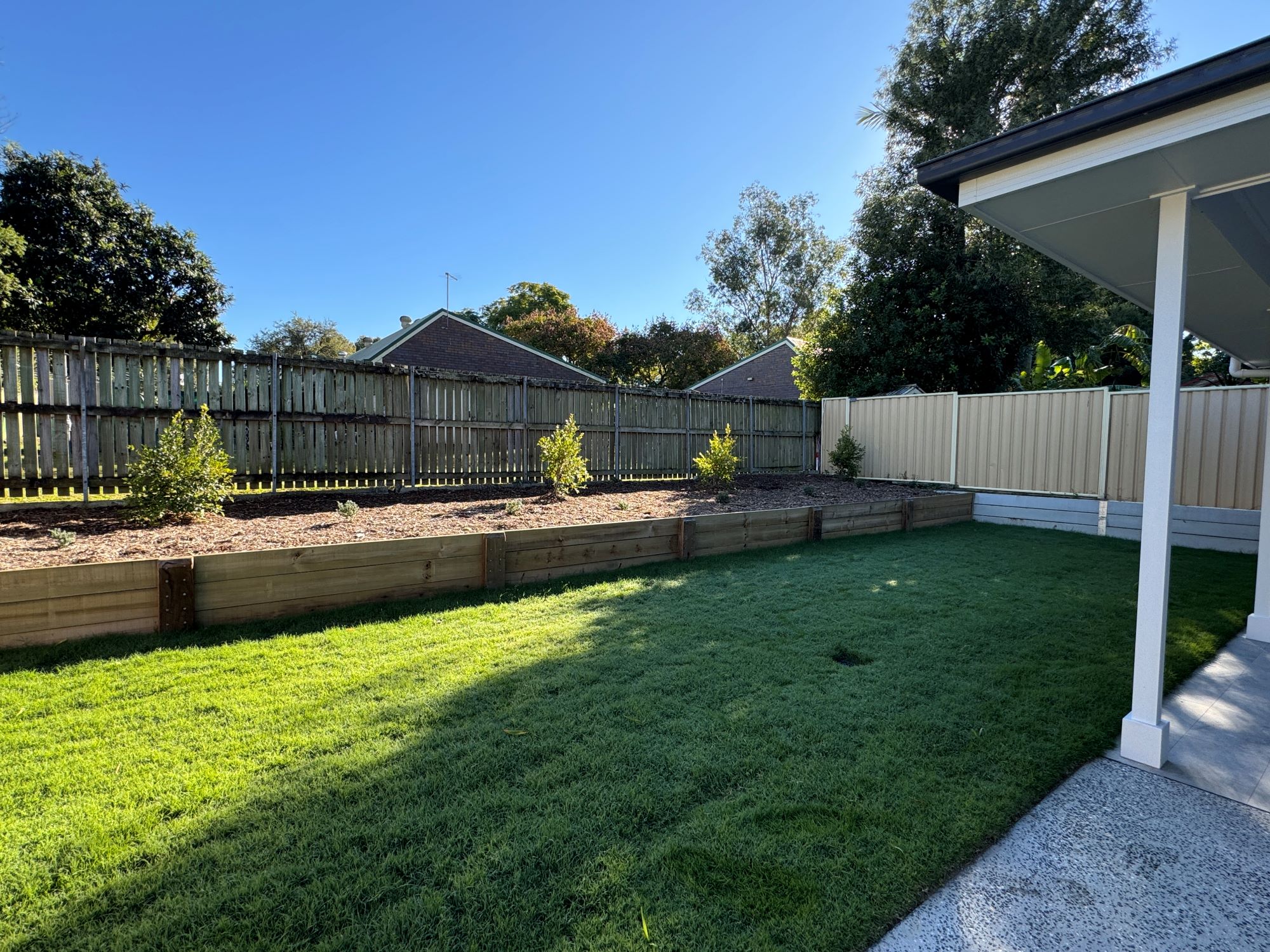 4 Bedroom home with OOA in One Mile Queensland — Home image 8