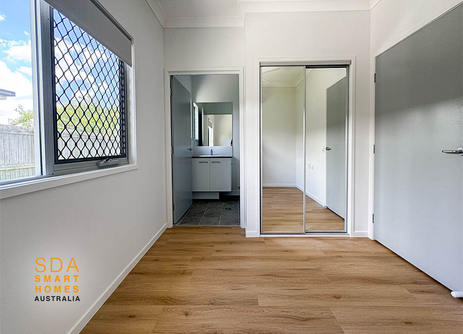 4 Bedroom home with OOA in One Mile Queensland — Home image 9