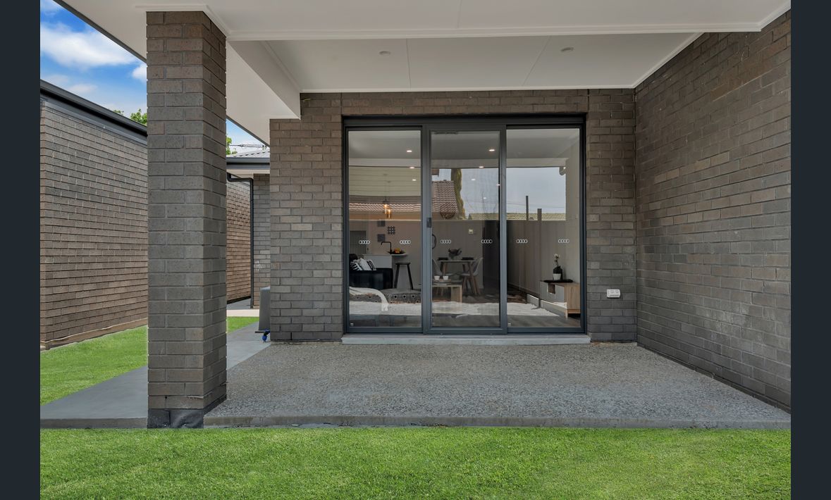 SIL - Oaklands Park — Home image 11